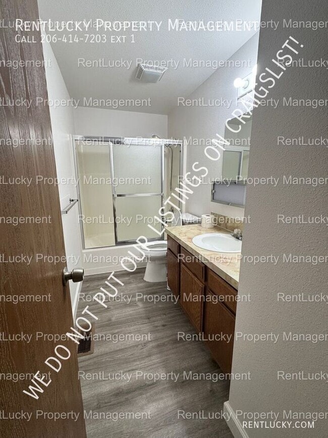 Building Photo - 6718 23rd Ave SW