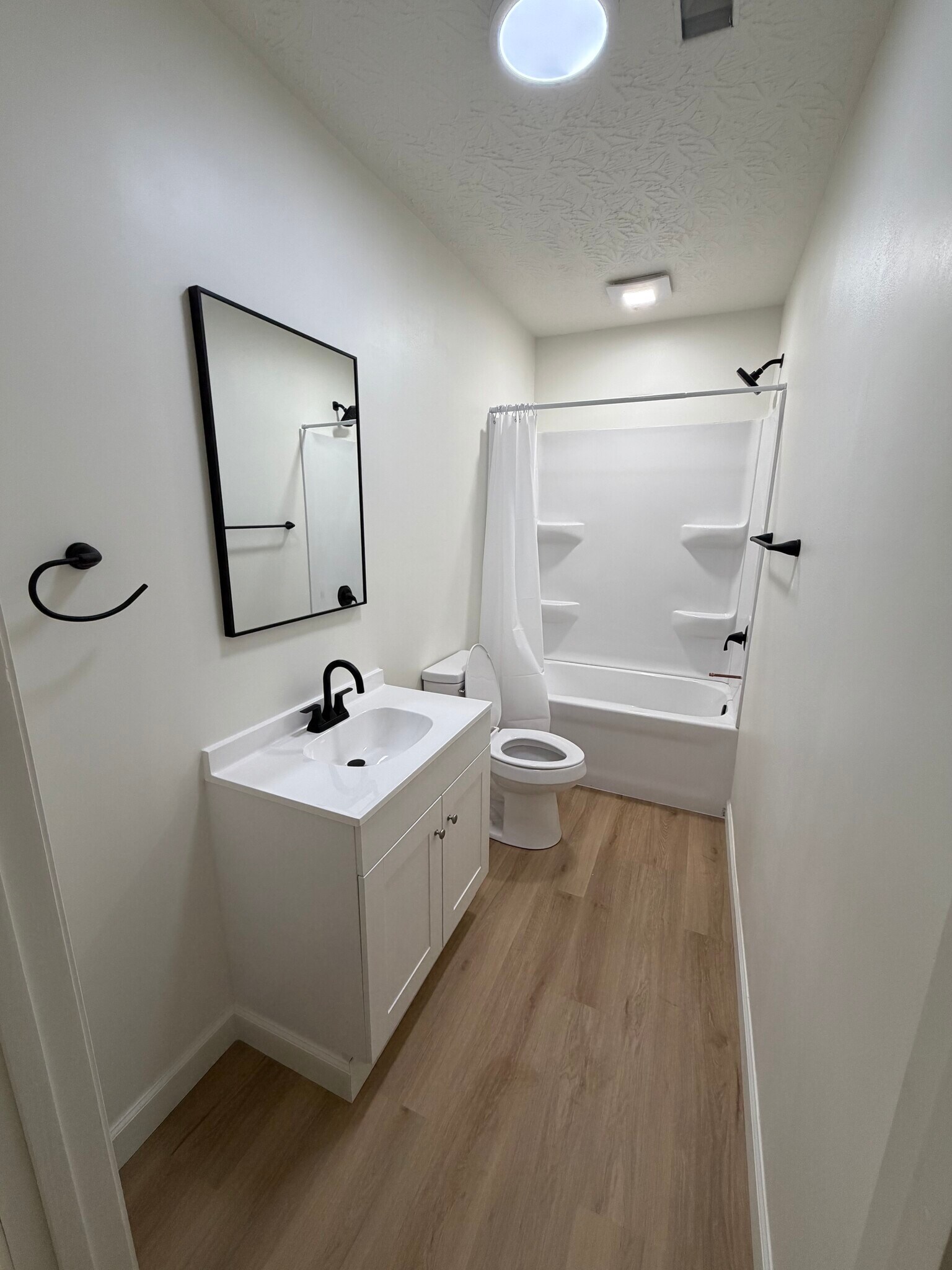 Building Photo - 11446 Charleston Rd