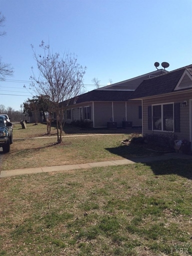 Peaks Crossing Apartments - 1232 Centerville Rd Bedford VA 24523 ...