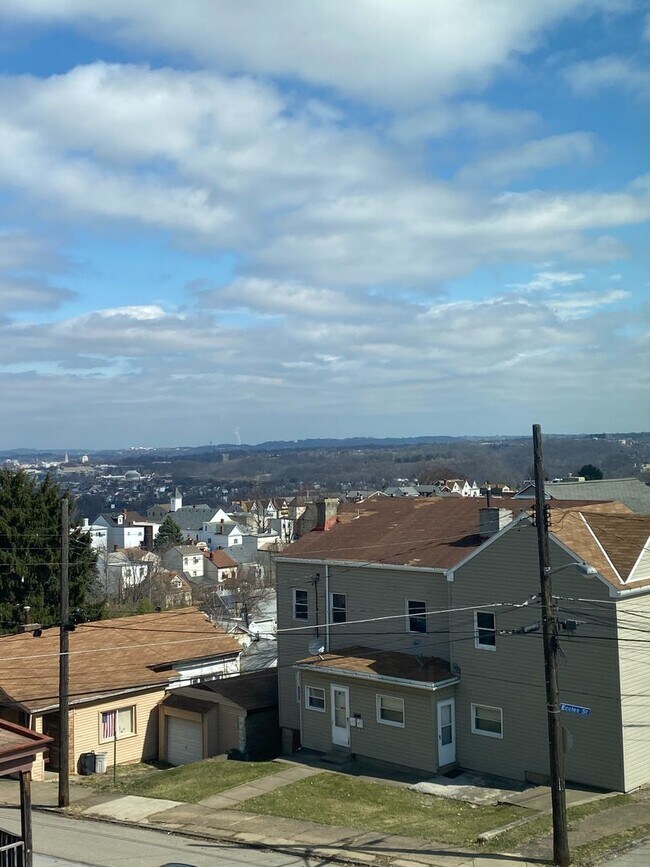 Building Photo - 2312 Eccles St