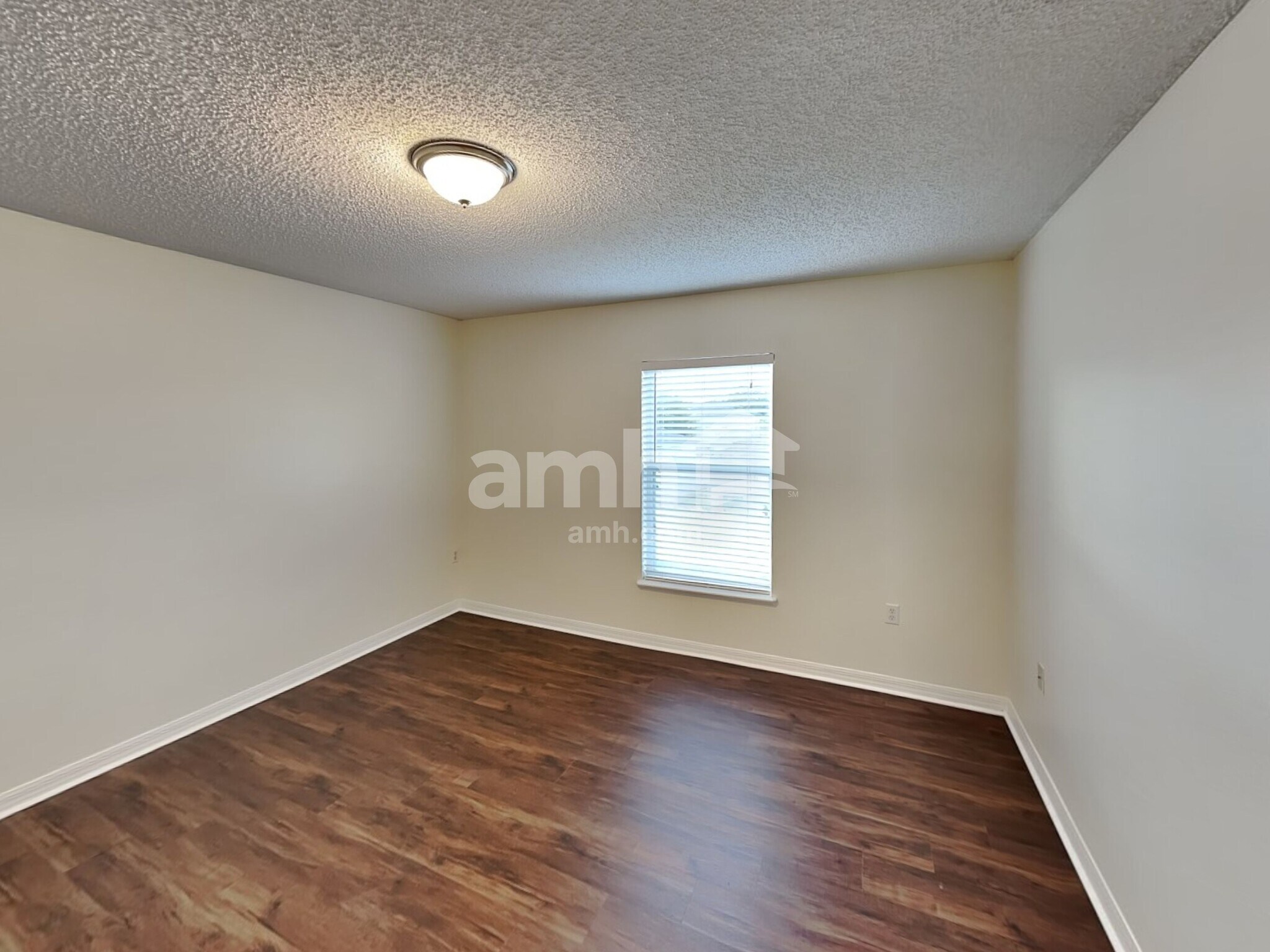 Building Photo - 5523 Ashleigh Park Dr