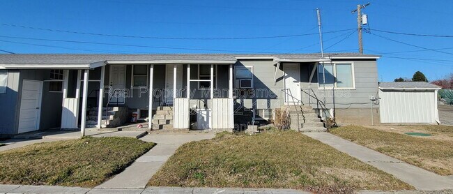 Building Photo - 508 9th St