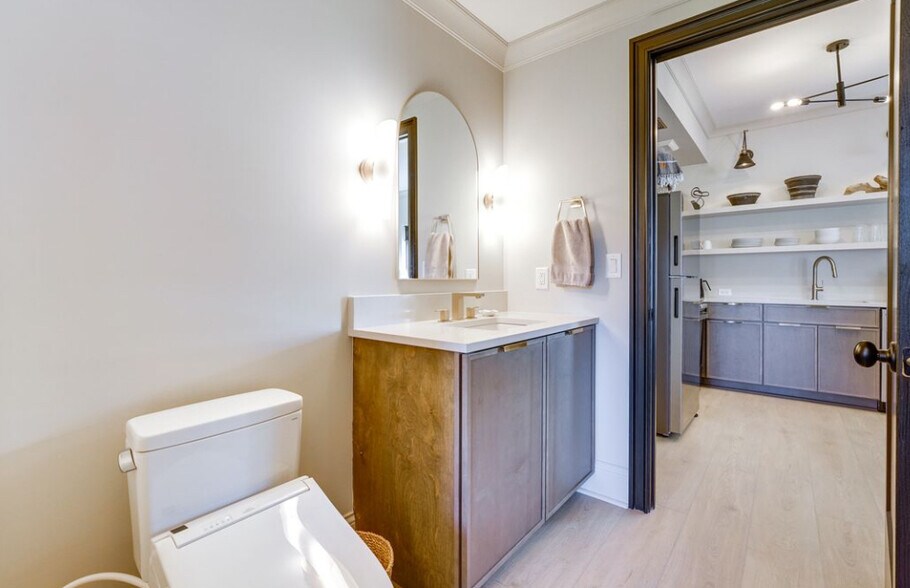 Bathroom - 411 S Rath Ave