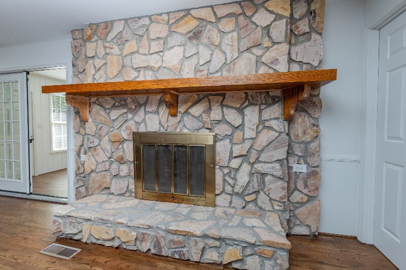 Building Photo - 1060 Kerner Rd