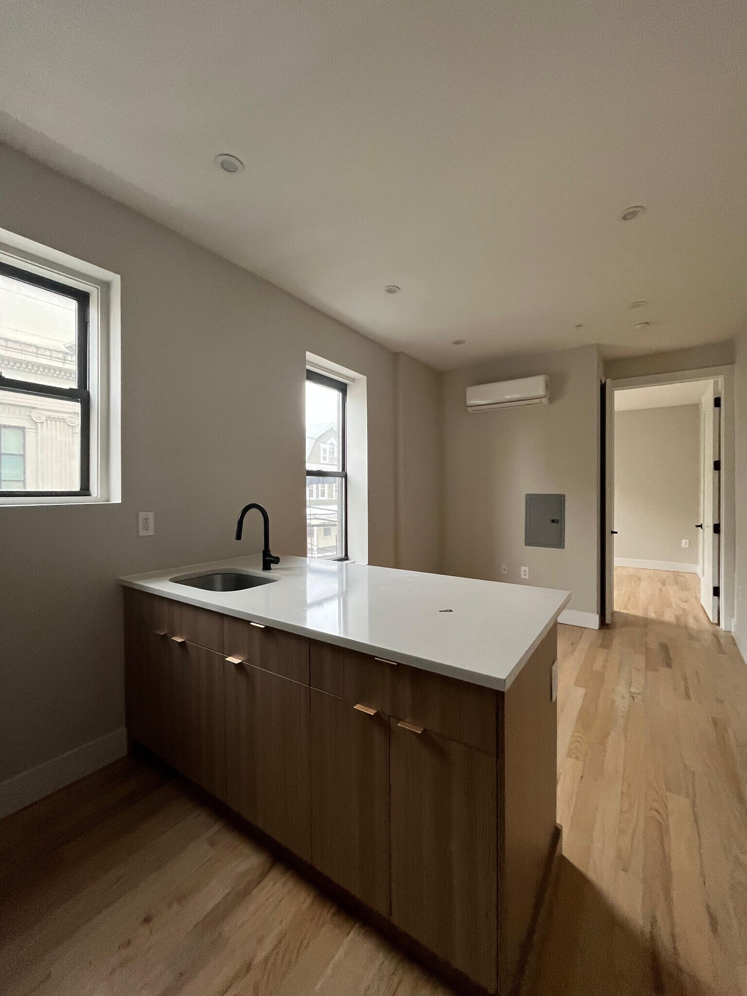 Building Photo - 162 Ocean Ave