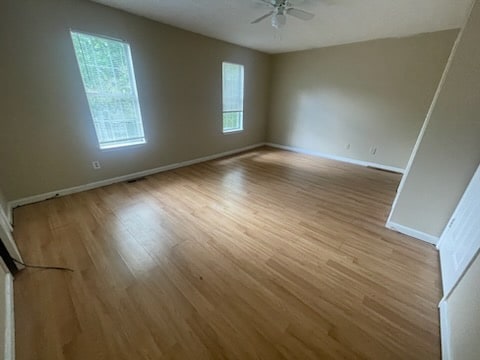 Building Photo - 6590 Meadow Rue Dr