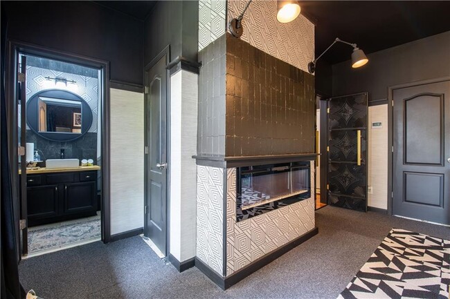Building Photo - 2122 Silas Way NW