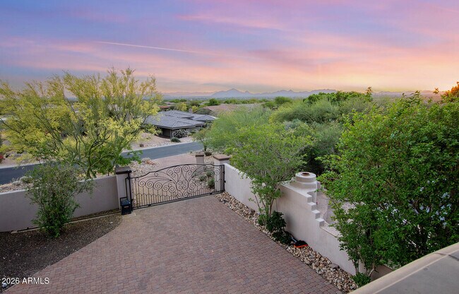 Building Photo - 11861 E Desert Trail Rd