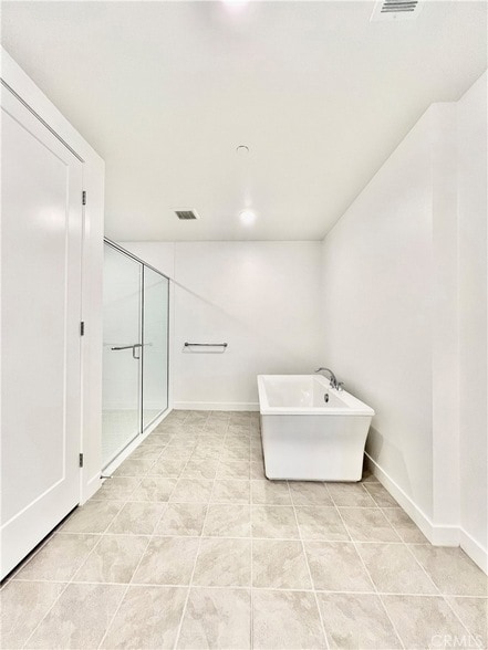 Building Photo - 2512 Rivington