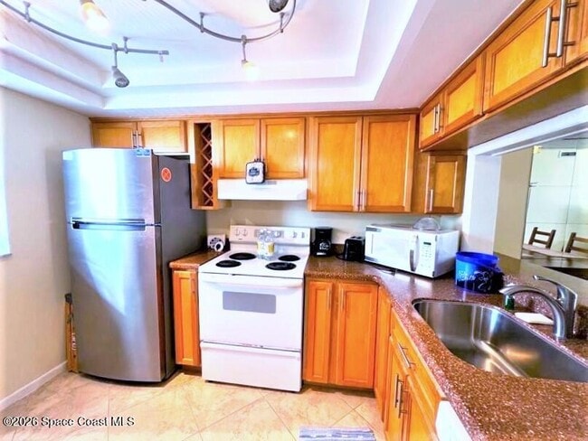 Building Photo - 10 Sunflower St