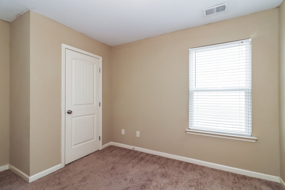 Building Photo - 442 Highland Falls Dr