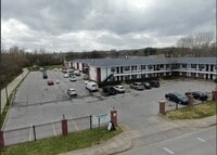 Building Photo - 775 W Sycamore St