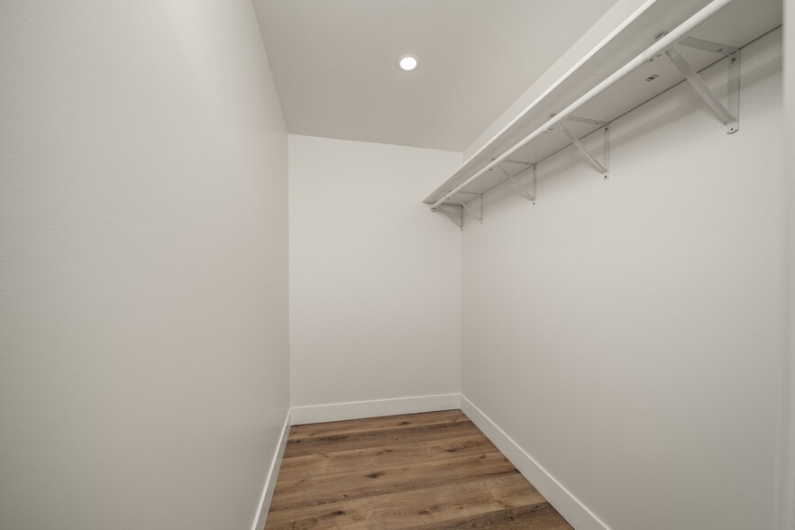 Primary walk-in closet - 5104 Kimball St