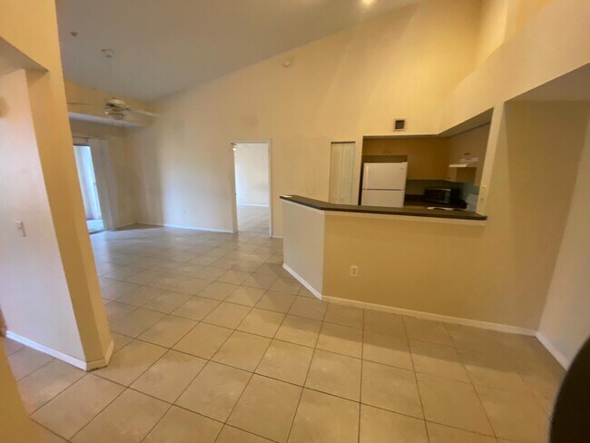 Building Photo - 4211 San Marino Blvd