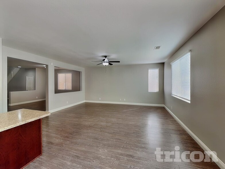 Building Photo - 10613 Sand Mountain Ave