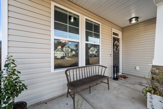 Building Photo - 301 Gander Ct