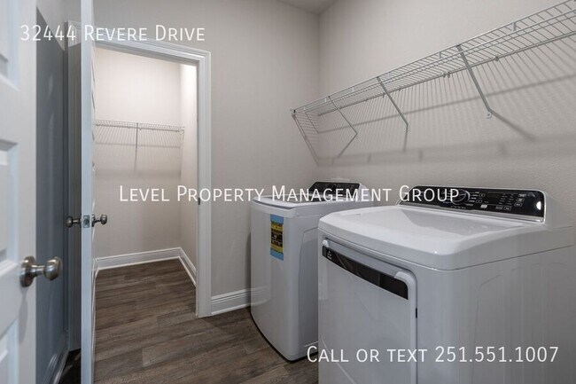 Building Photo - 32444 Revere Dr