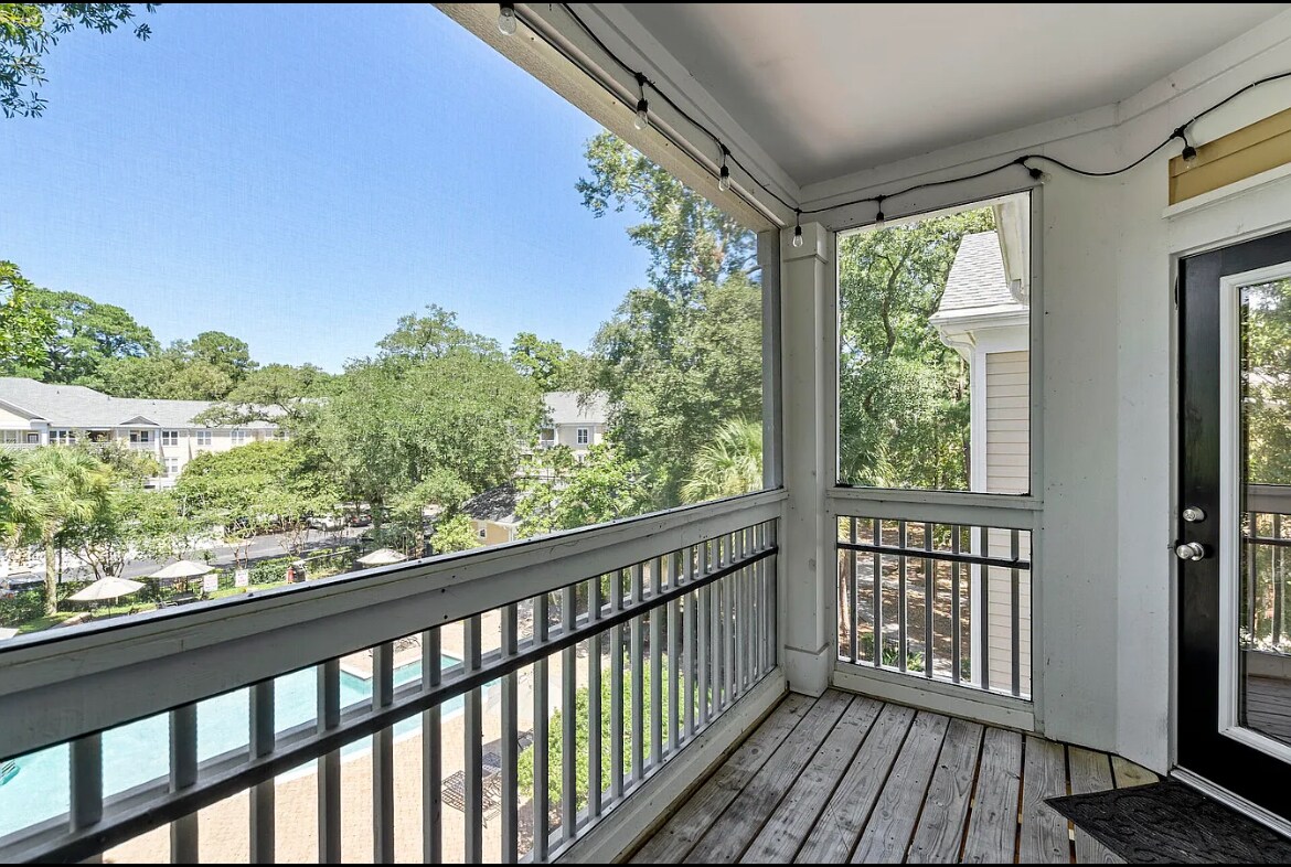 Building Photo - 600 Bucksley Ln