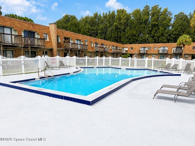 Building Photo - 1300 Arlington Ln NE