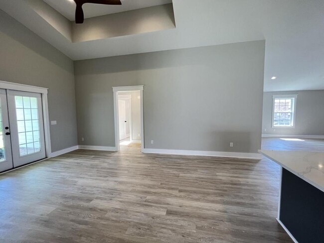 Building Photo - 4840 McCall Ln