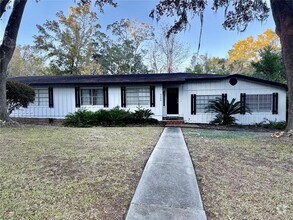 Building Photo - 9220 NW 12th Pl