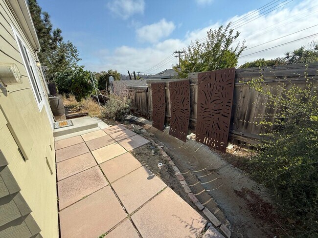 Building Photo - New Beach Bungalow Studio – Fire Mountain, South Oceanside