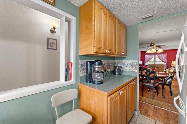 Building Photo - 4746 Azalea Dr