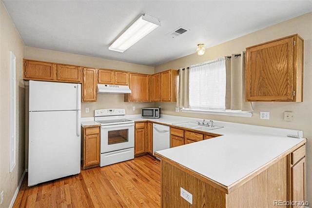 Building Photo - 10411 Hyacinth St