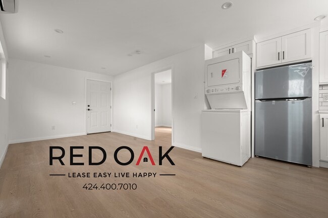 Building Photo - One Bedroom With Tons of Natural Lights, S...