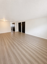 Building Photo - Jefferson Trace Apartments | Spacious 2BR Available – Apply Today!
