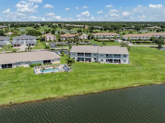 Building Photo - 26333 Nadir Rd