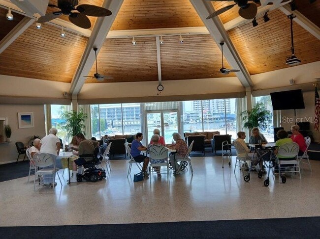 Building Photo - 10350 Imperial Point Dr W