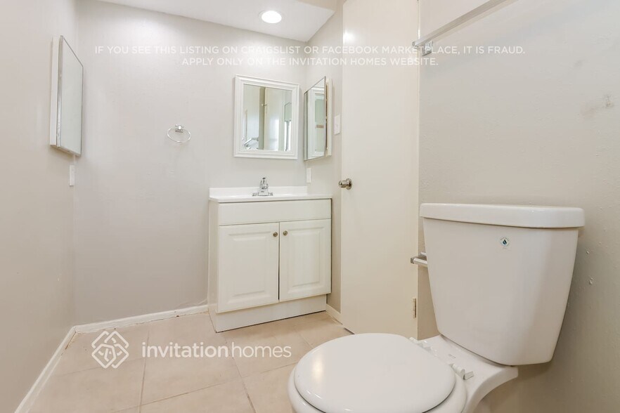 Building Photo - 14307 Branchwater Ln