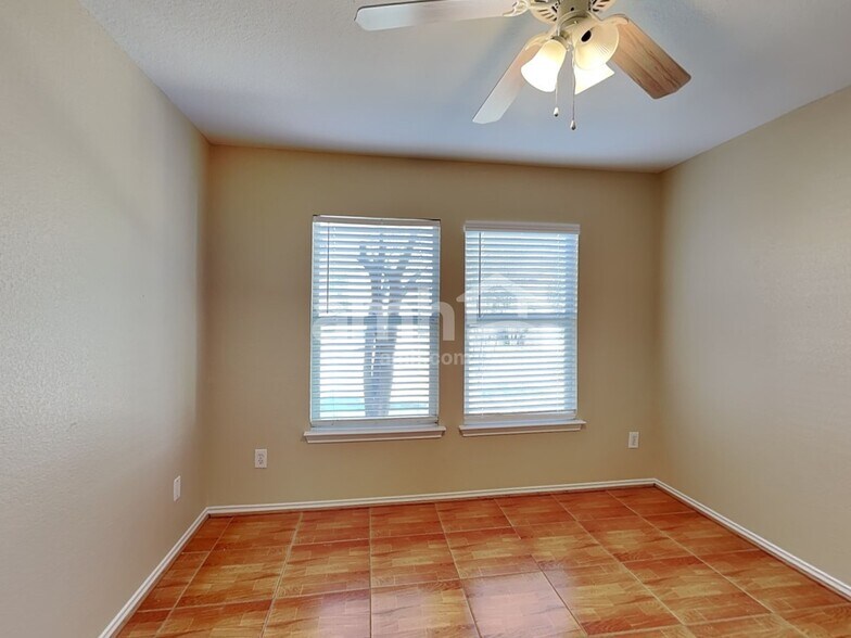 Building Photo - 10832 Otter Pass