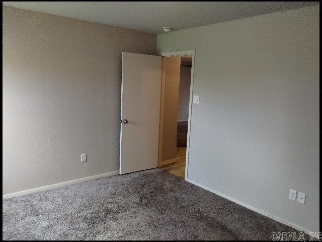 Building Photo - 1304 Yarrow Dr