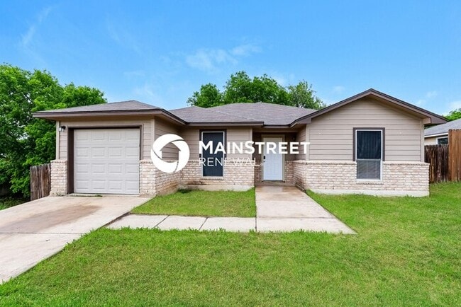 Primary Photo - 4 Bedroom Pet-Friendly Home in Converse, T...