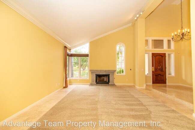 Building Photo - 12885 Chaparral Ridge Rd