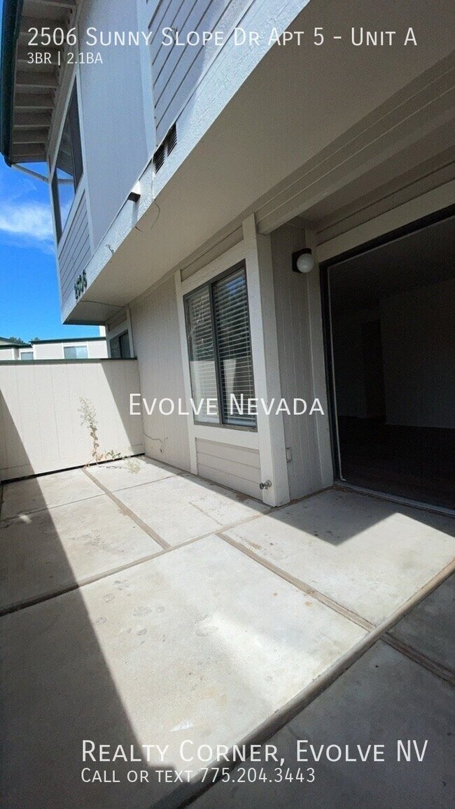 Building Photo - 2506 Sunny Slope Dr
