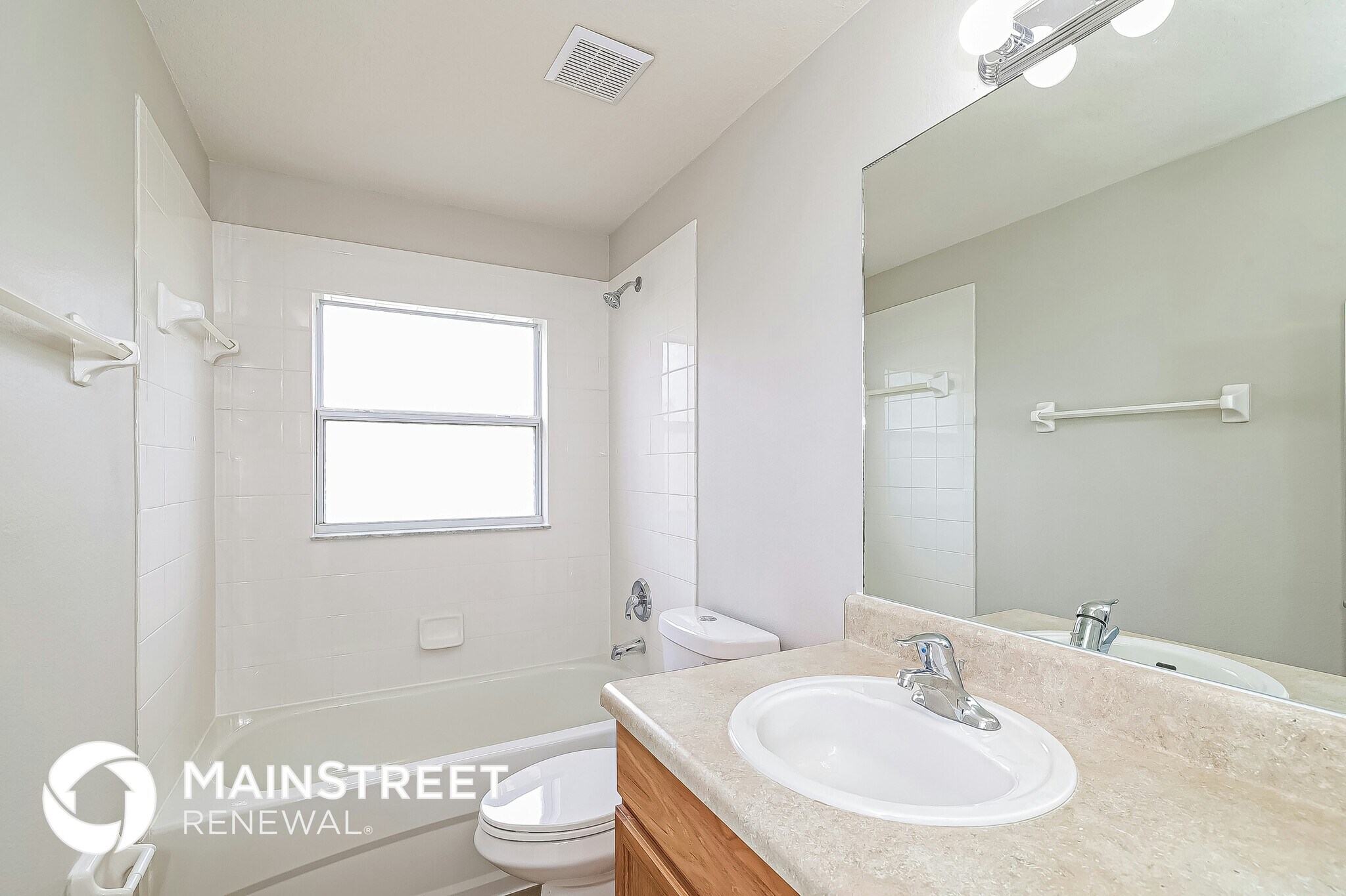 Building Photo - 319 Erie Ct