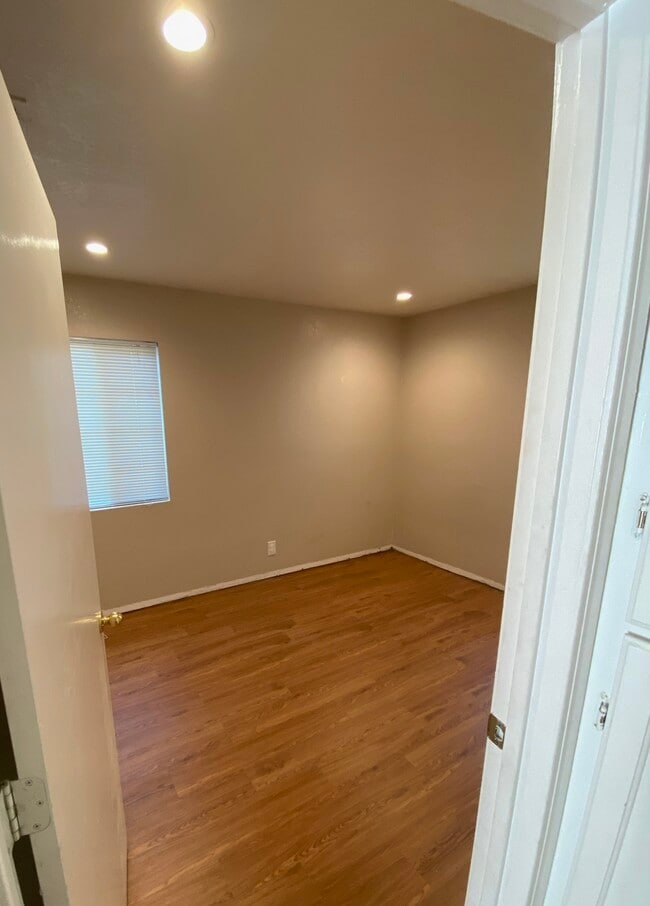 Building Photo - 1309 Keeney Way