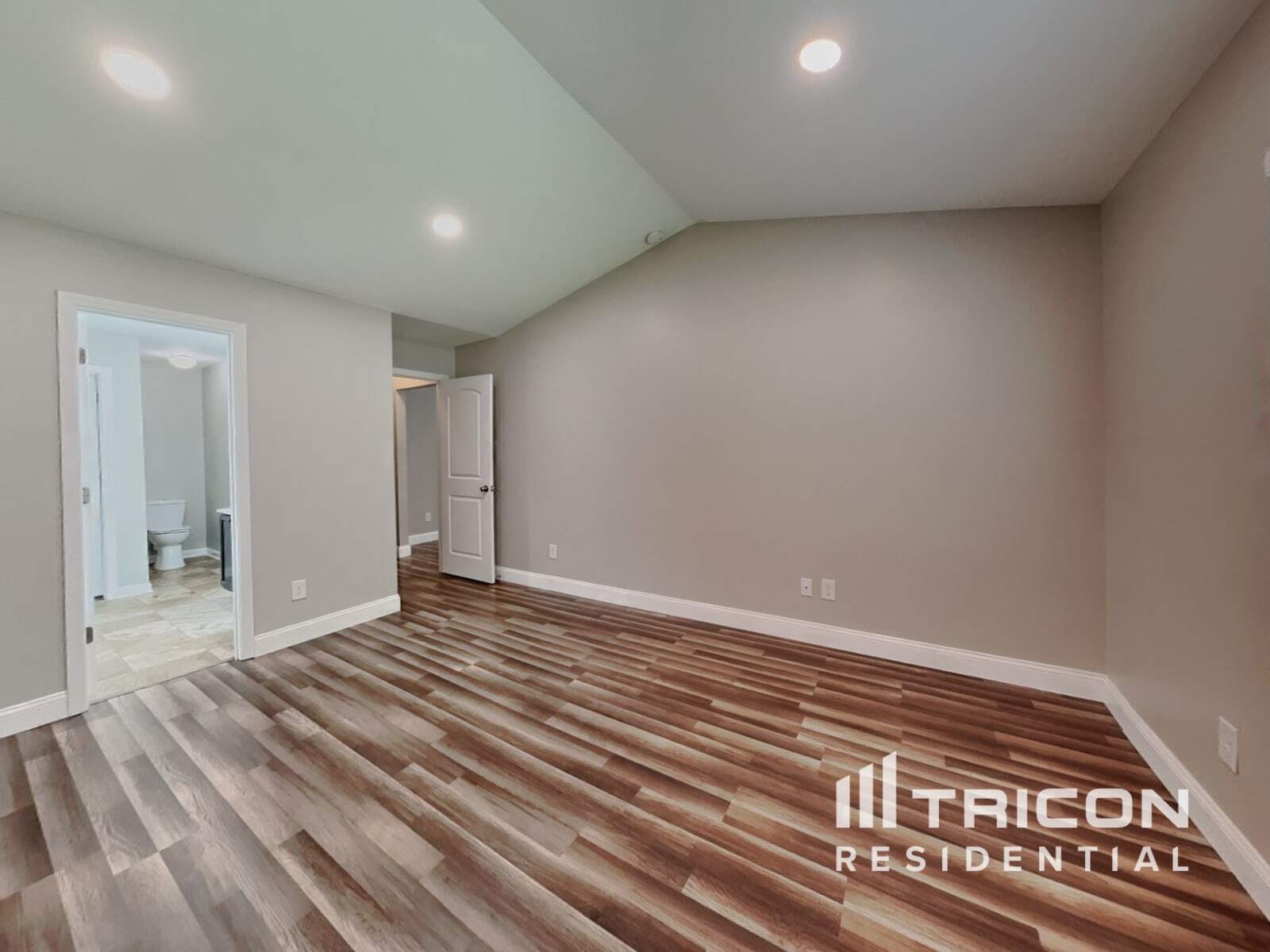 Building Photo - 19 Summerwood Ln