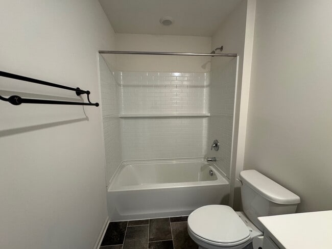 Building Photo - 2068 Canyon Creek Ct