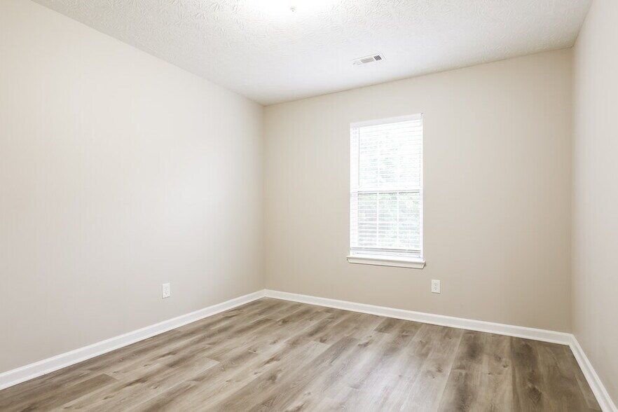 Building Photo - 9046 Jenni Cir