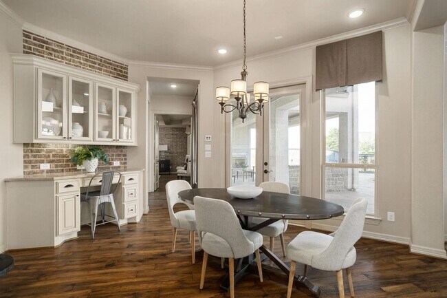 Building Photo - 2607 Hollingsworth Pine Ln