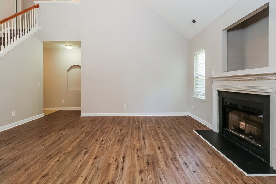 Building Photo - 4215 Sebring Ct SW