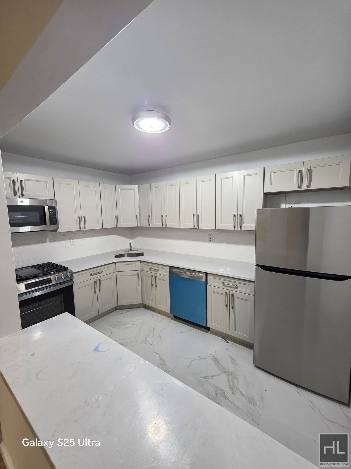 Building Photo - 72 DRIVE