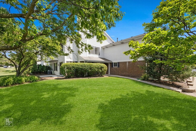 Building Photo - 7922 Knottingham Cir