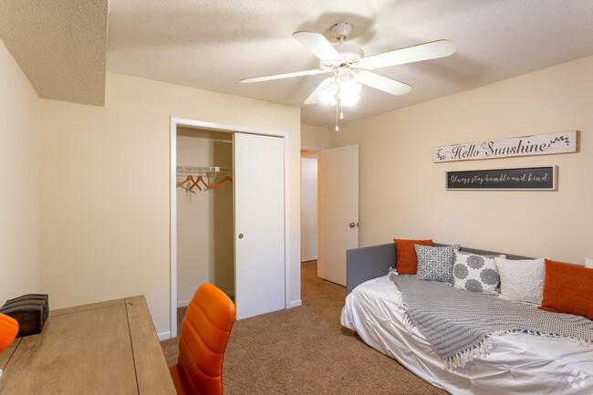 2BR,2BA - The Mark Apartments