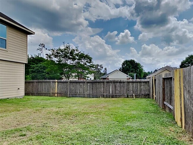 Building Photo - 33217 Wedgewood Dr