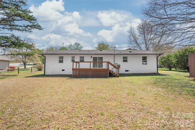 Building Photo - 1315 Vickie Ln